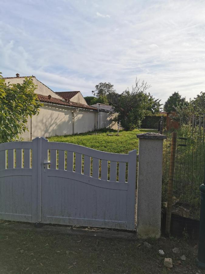 Comme A La Maison La Jonchere Екстериор снимка